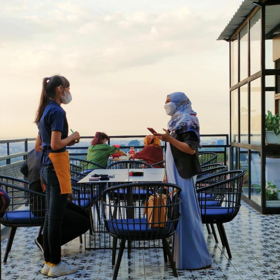 Kala Hotel Semarang Jomblang Esterno foto