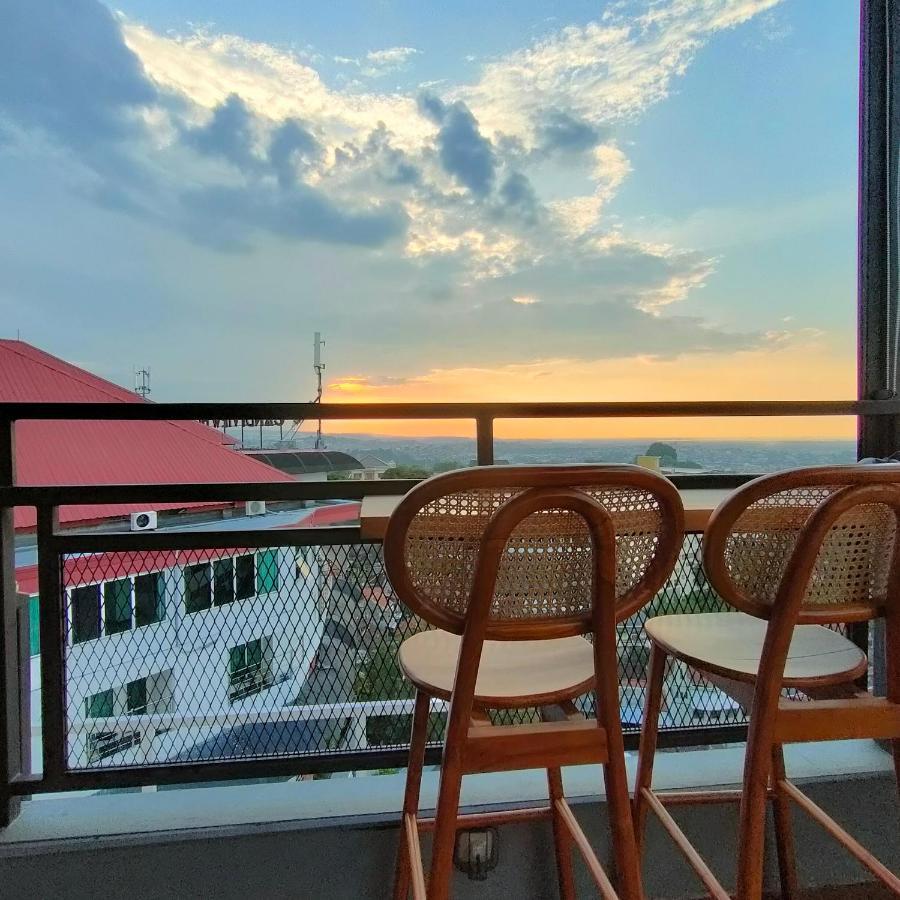 Kala Hotel Semarang Jomblang Esterno foto